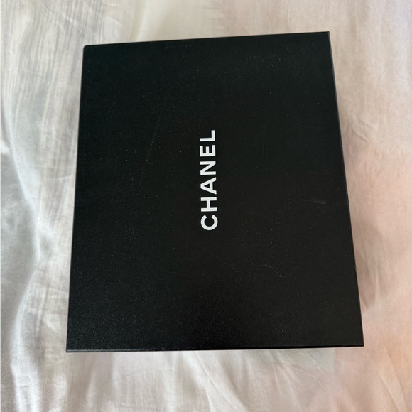 Chanel shoe box